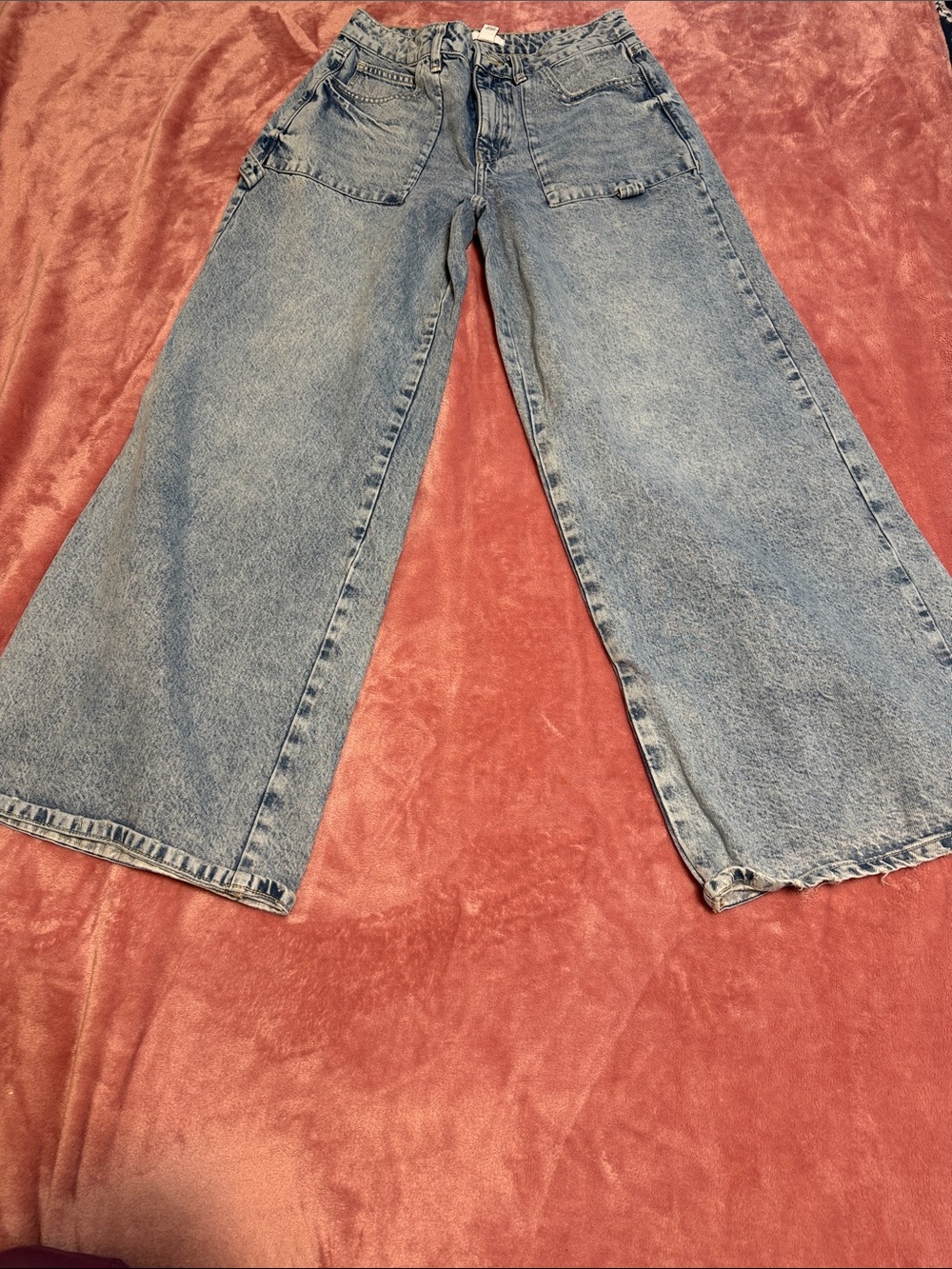 Forever 21 Light Blue Wide-Leg Denim Jeans